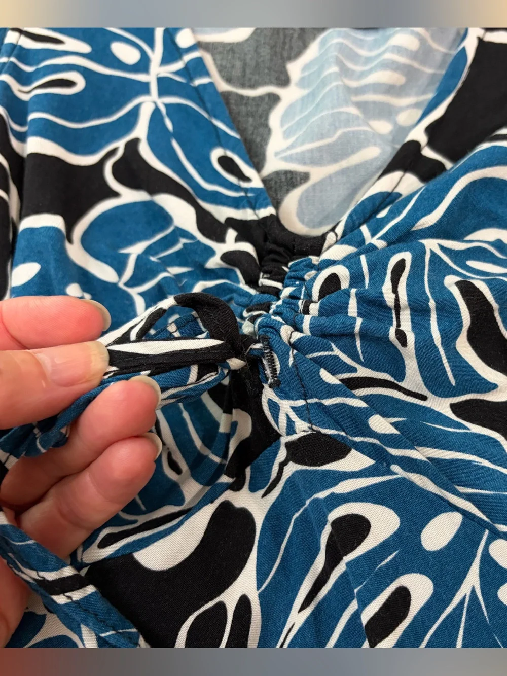 Hilo Hattie Blue and Black Tropical Top